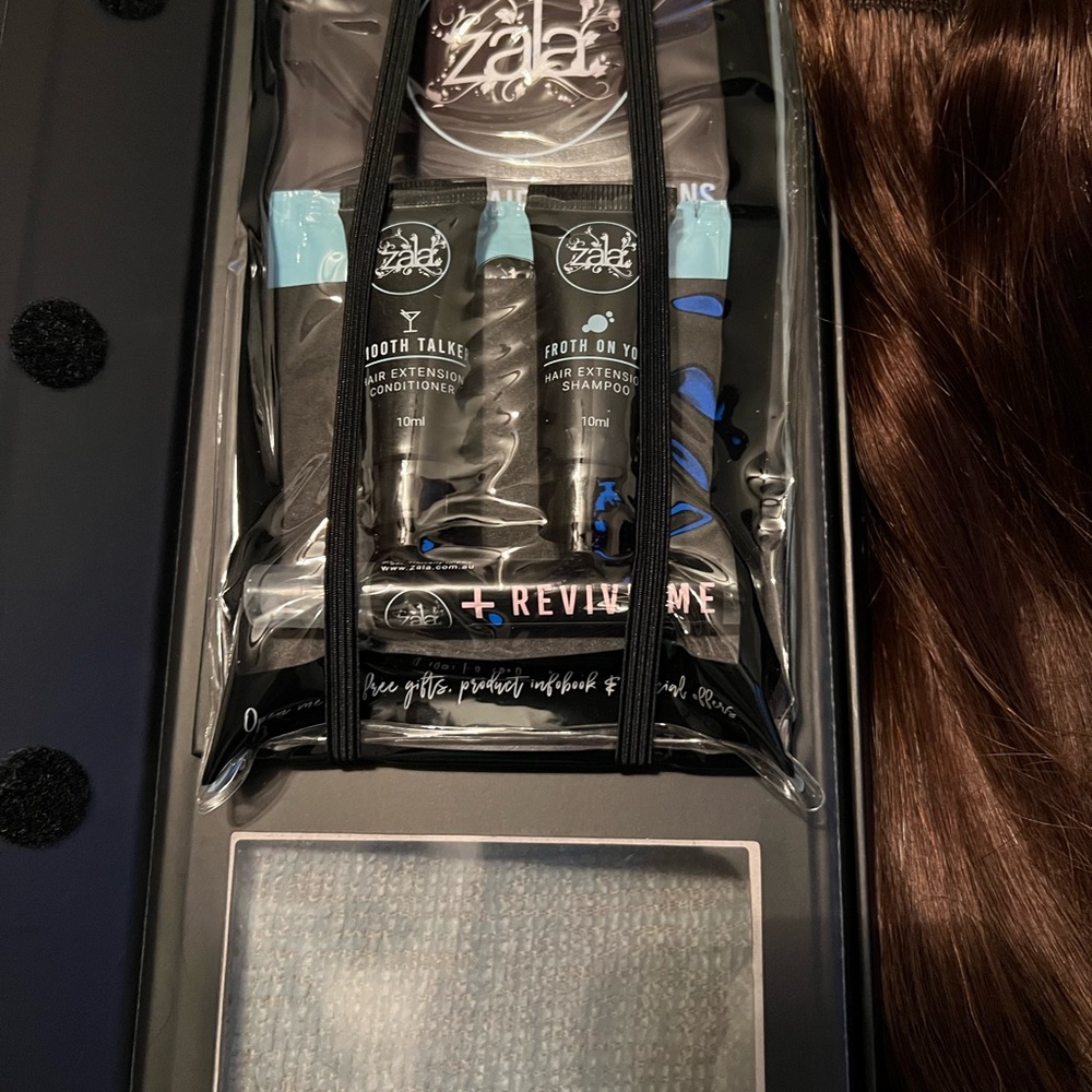 Zala hand tied weft extensions - Picture 2 of 4